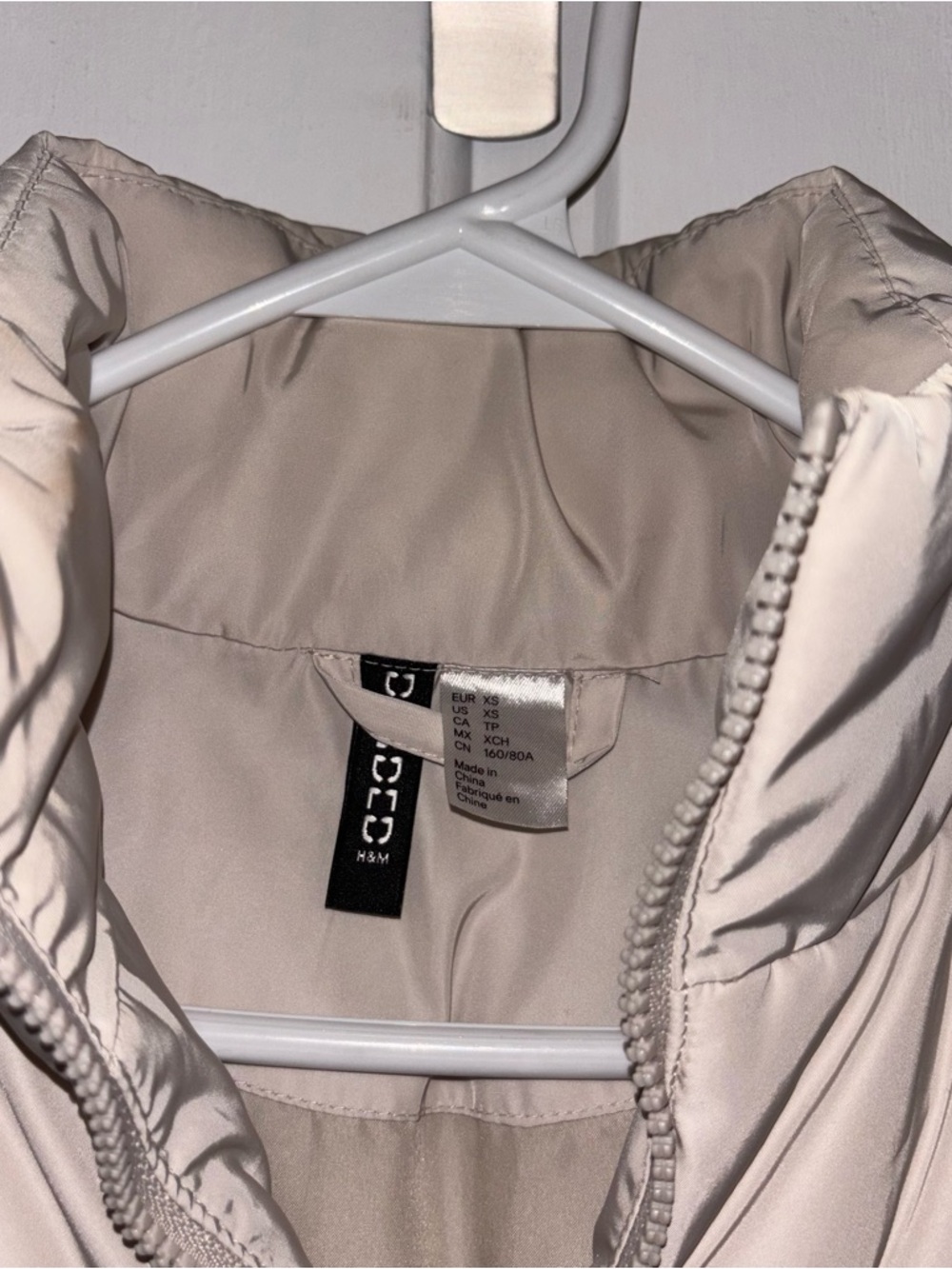 H&M Cropped Vest - Picture 8 of 10